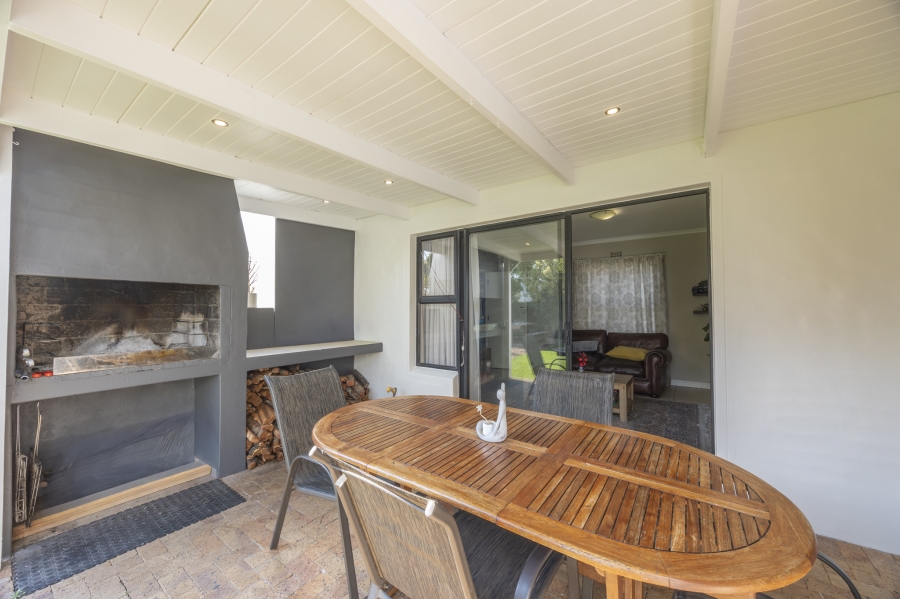 3 Bedroom Property for Sale in Pinehurst Western Cape